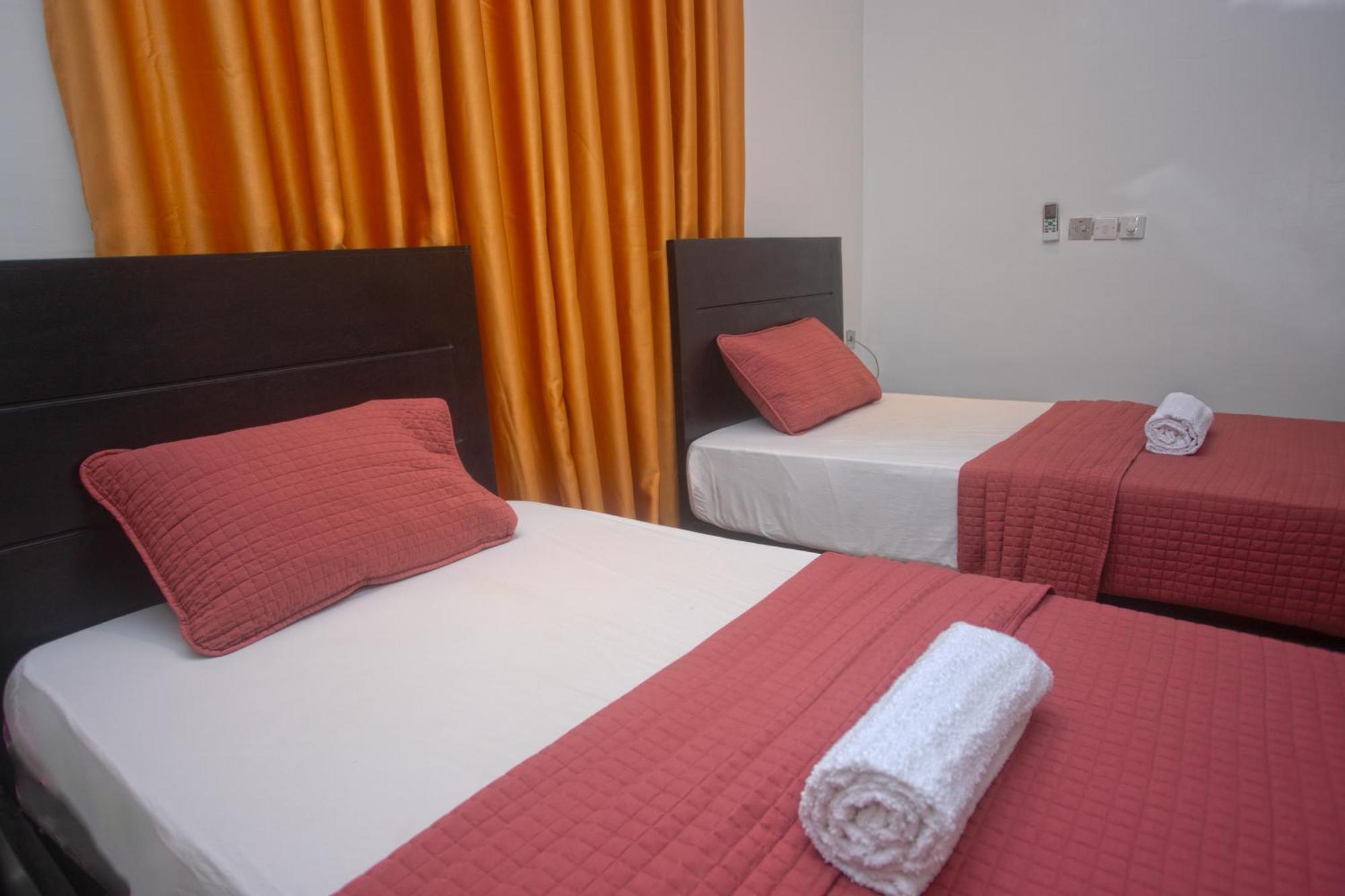 Labev Hotel Kumasi Esterno foto