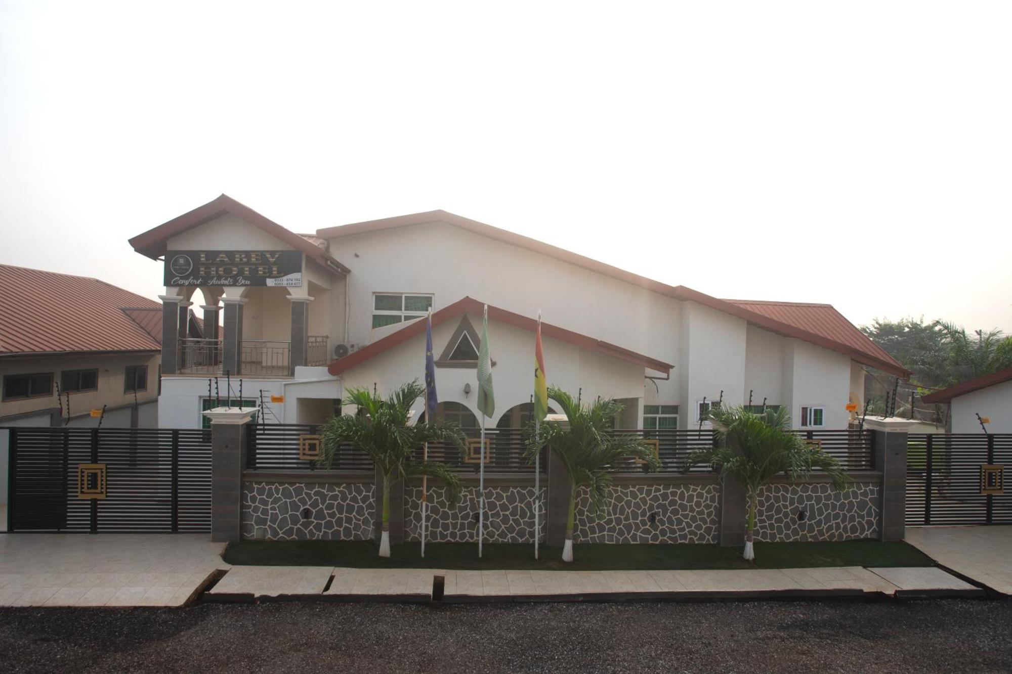 Labev Hotel Kumasi Esterno foto