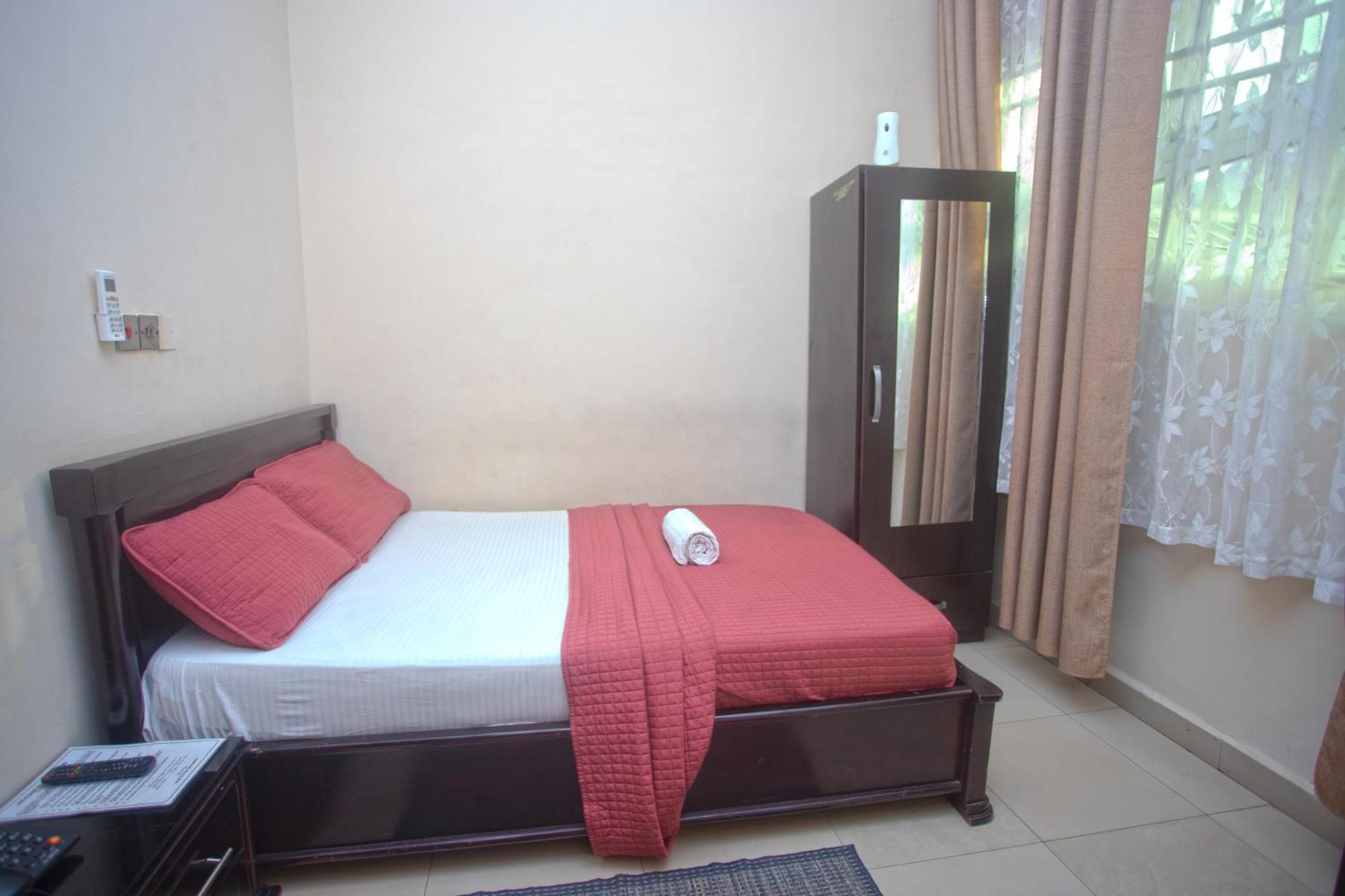Labev Hotel Kumasi Esterno foto