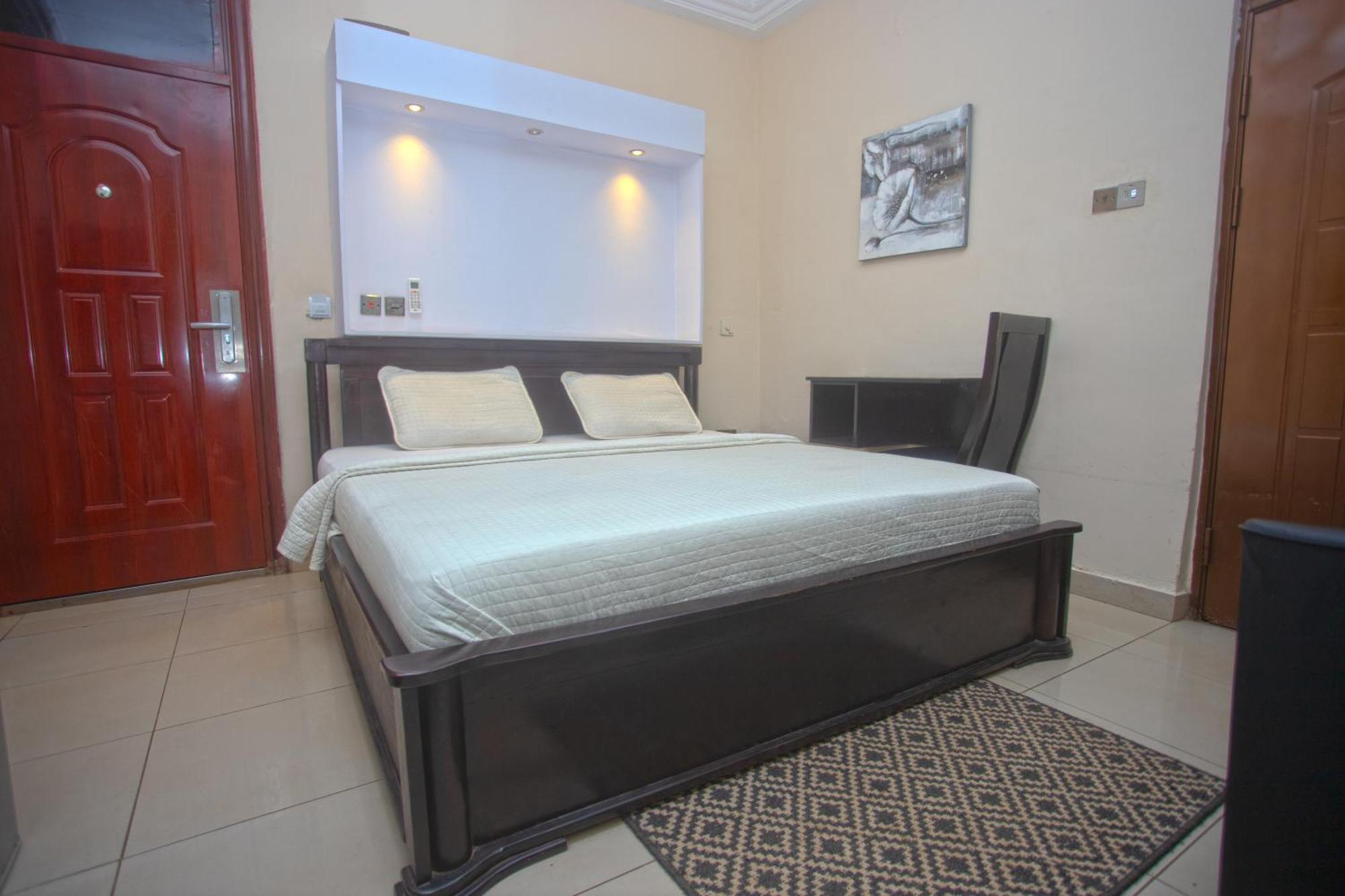 Labev Hotel Kumasi Esterno foto