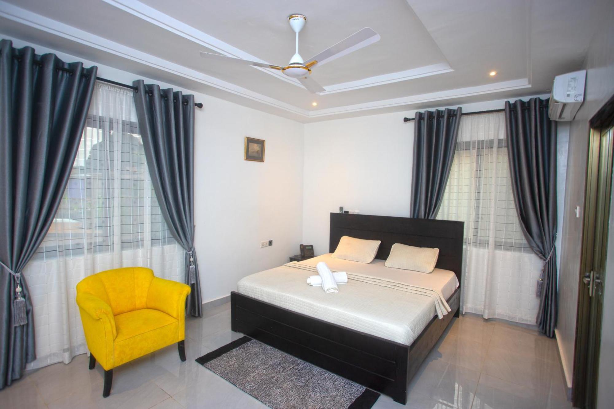 Labev Hotel Kumasi Esterno foto